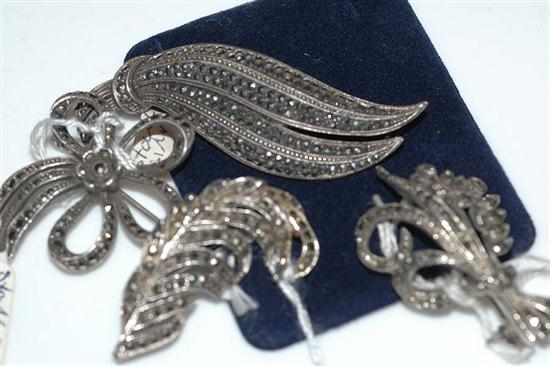 Appraisal: A BAG OF ASSORTED MARCASITE SET BROOCHES