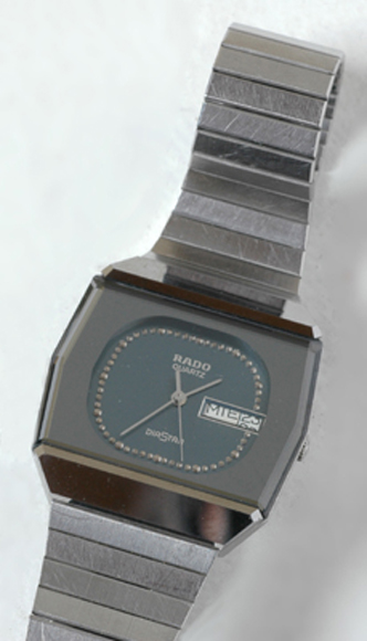 Appraisal: MID SIZE RADO QUARTZ WRISTWATCH