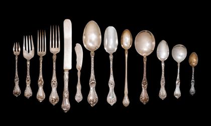 Appraisal: Reed Barton 'Les Cinq Fleurs' sterling silver flatware service Comprising