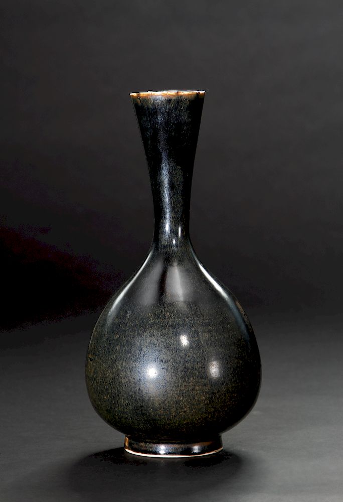 Appraisal: Black Ding 'Yuhuchuan' Vase Northern Sung Of finely potted elegant