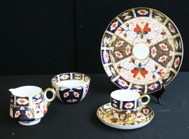 Appraisal: A Royal Crown Derby dinner service