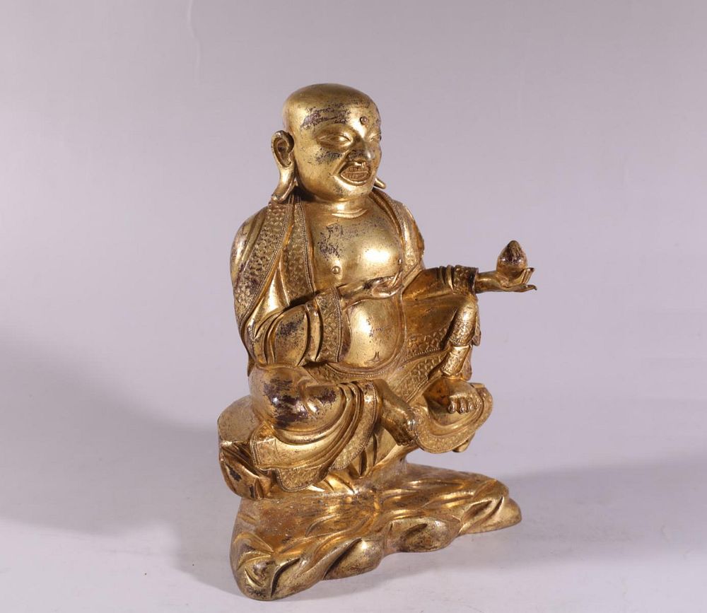 Appraisal: CHINESE BRONZE BUDDHA SCULPTURE CHINESE BRONZE BUDDHA SCULPTURE MEASURES HEIGHT