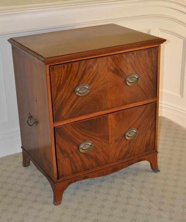 Appraisal: American Hepplewhite Inlaid Commode Chest figured mahogany veneers on French