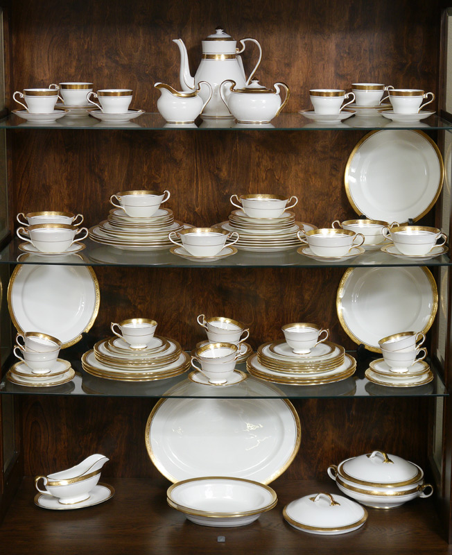 Appraisal: AYNSLEY CHINA ARGOSY PATTERN CHINA SERVICE Approx pieces in the