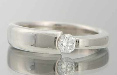 Appraisal: A Ladies' Platinum and Diamond Ring Platinum contemporary design mounting