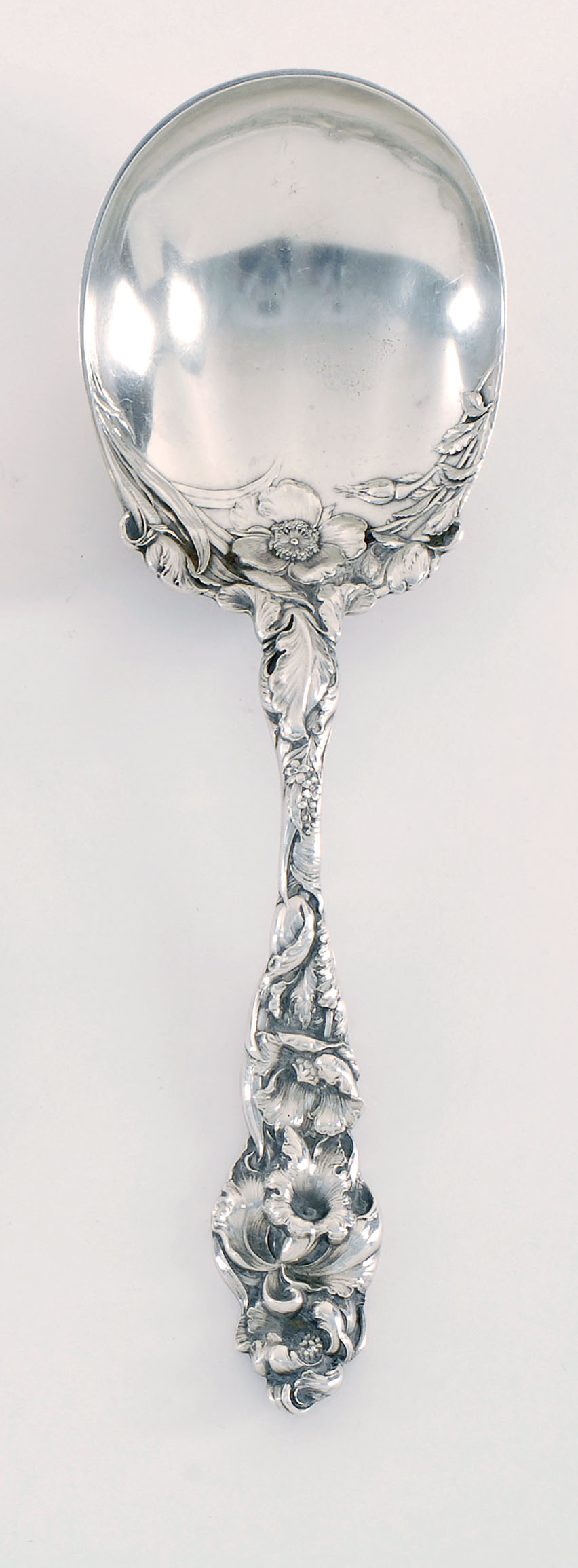 Appraisal: REED BARTON STERLING SILVER SERVING SPOON In Les Six Fleurs