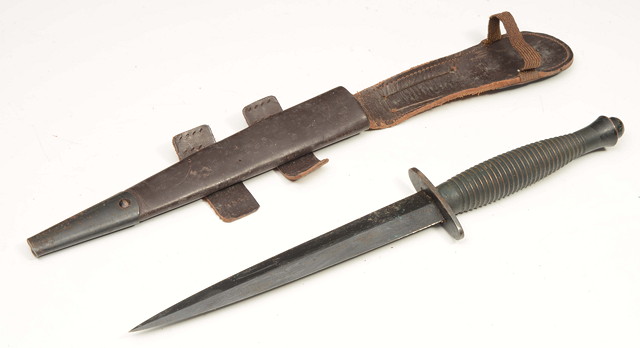 Appraisal: A WORLD WAR II PERIOD PATTERN NO COMMANDO DAGGER with