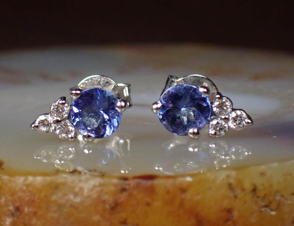 Appraisal: PAIR OF TANZANITE AND DIAMOND EAR STUDS each k white