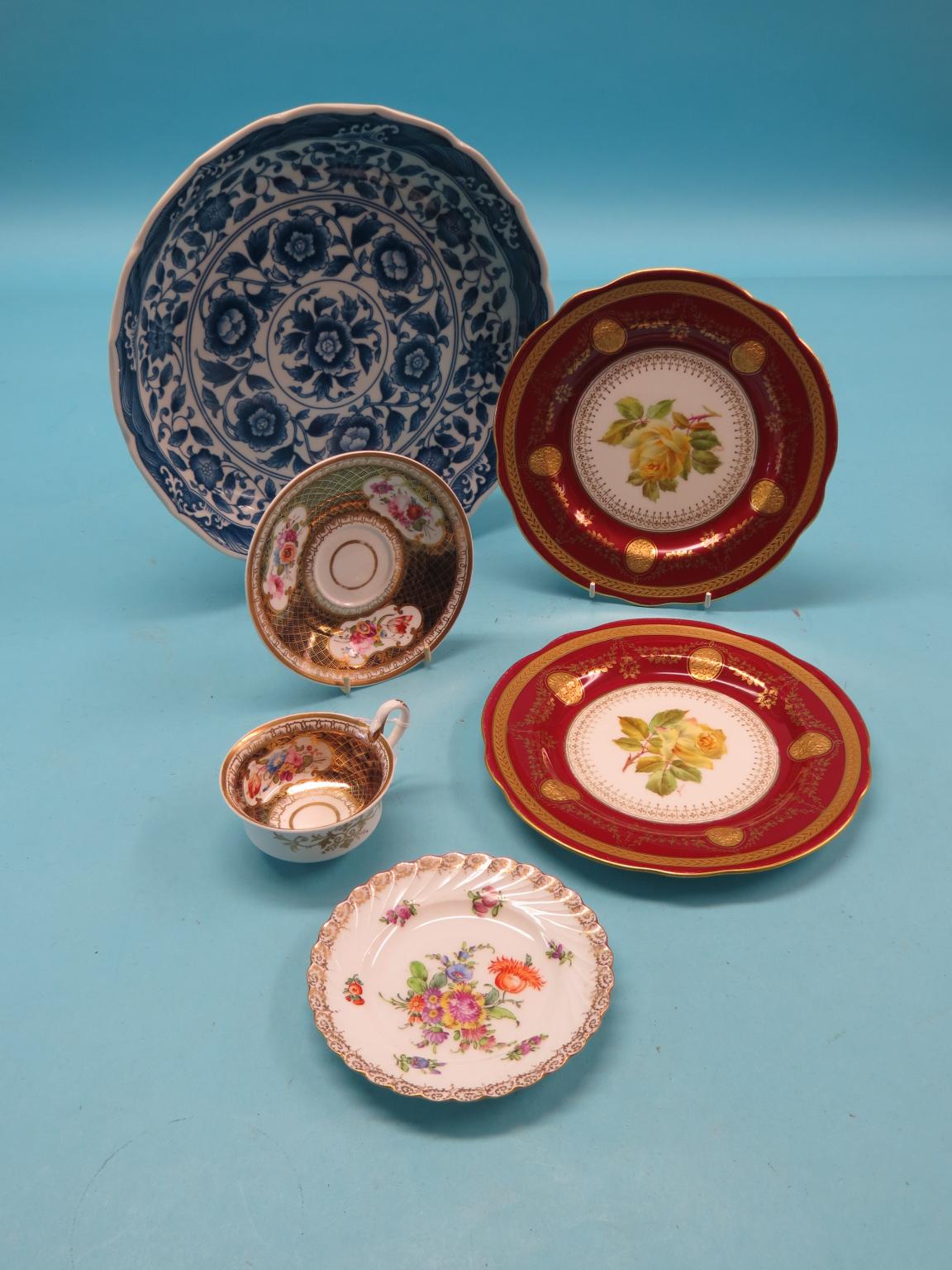 Appraisal: An early th century Spode tea cup and saucer pattern