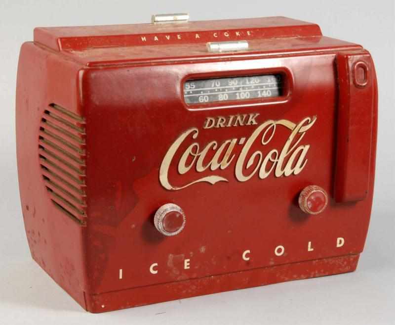 Appraisal: Coca-Cola Cooler Radio Description s Seems to be working but