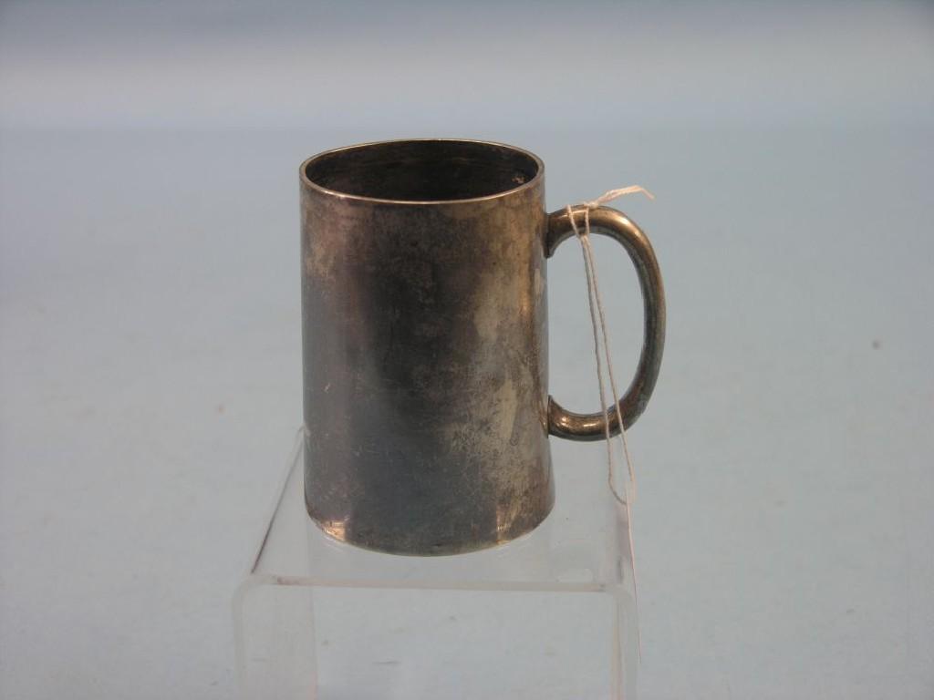 Appraisal: A Victorian silver christening mug tapering cylindrical shape London approx