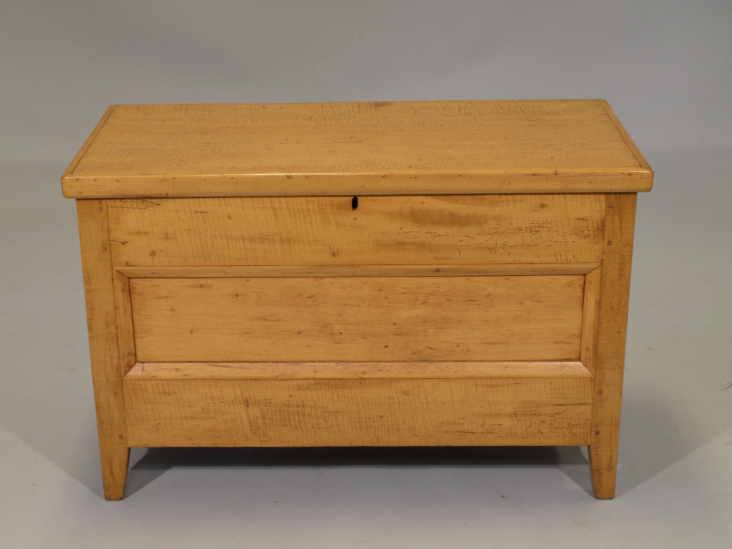 Appraisal: American Tiger Maple Blanket Chest c figured hinged maple top