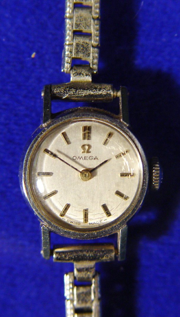 Appraisal: Ladies Omega stainless steel wrist watch