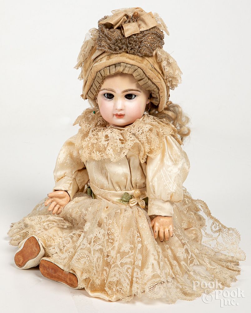 Appraisal: French Tete Jumeau bisque head mechanical doll French Tete Jumeau