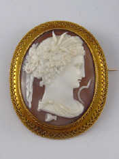 Appraisal: A Victorian shell cameo in carat gold frame approx x