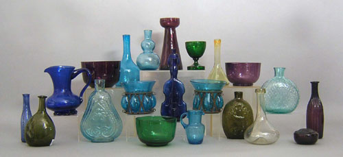 Appraisal: Large group glass bottles bases flasks etc