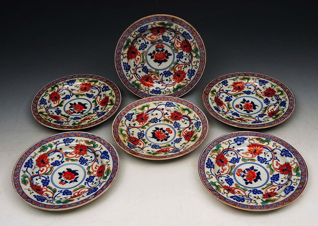 Appraisal: A SET OF SIX JAPANESE PORCELAIN SAUCER DISHES with under