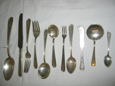 Appraisal: AN AMERICAN PART FLATWARE SERVICE in threaded Old English type