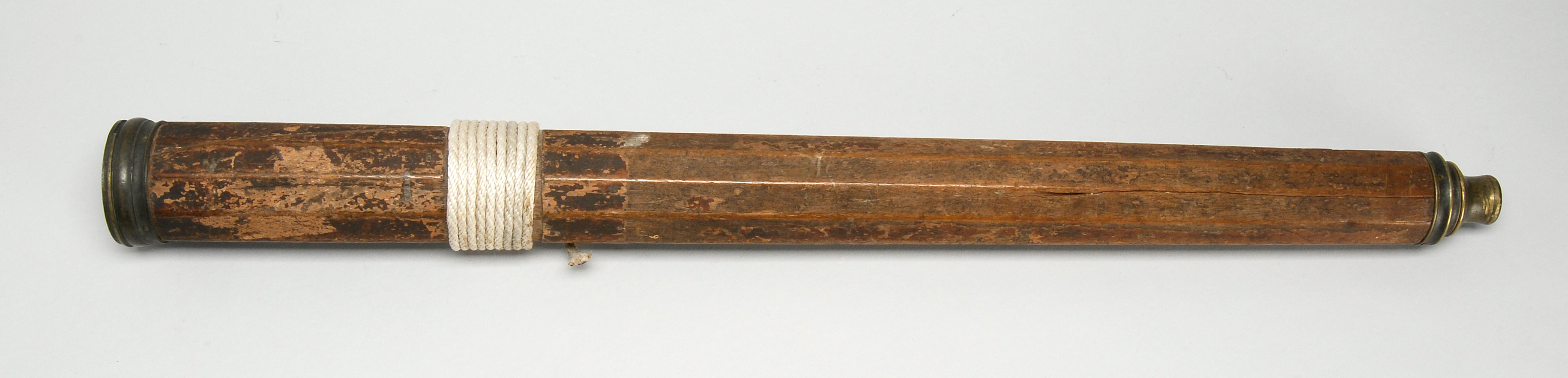 Appraisal: EARLY SINGLE-DRAW SPYGLASS th CenturyBeveled wooden tube Length closed ConditionPoor