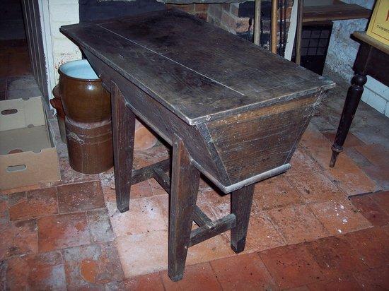 Appraisal: An early th Century oak dough bin on taper legs