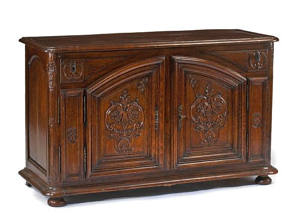 Appraisal: A R gence oak buffet early th century The rectangular