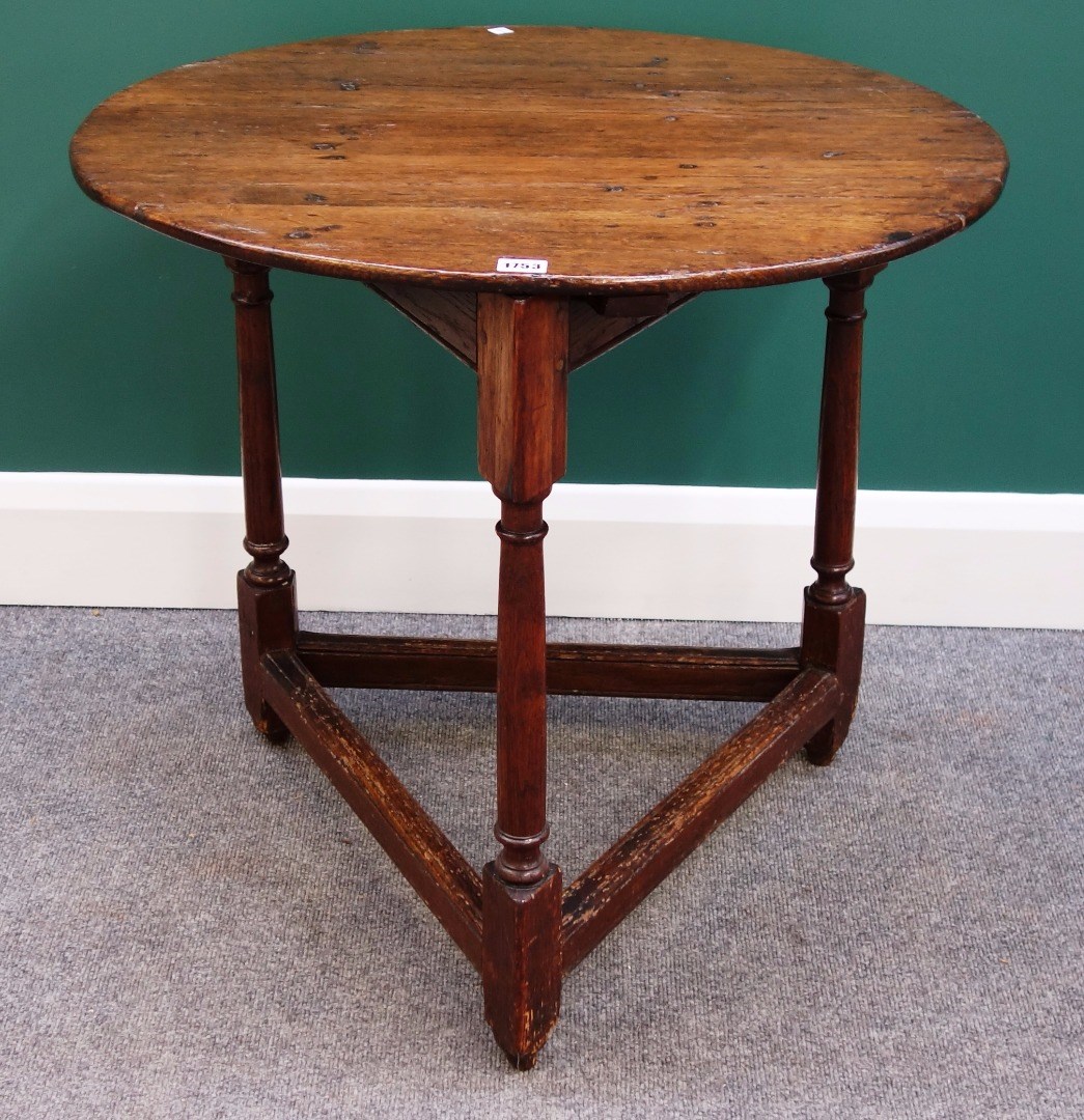 Appraisal: A made up th century oak cricket table the oval