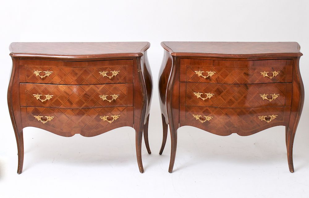 Appraisal: Italian Manner Bombe Commodes w Inlay Pr Pair of Italian