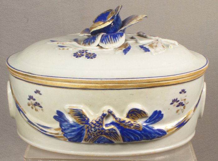 Appraisal: Chinese export porcelain oval covered tureen probably for the Danish