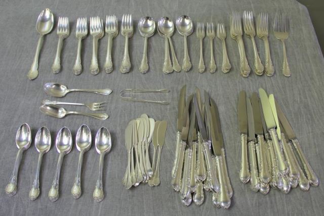 Appraisal: STERLING Lunt Georgian Manor Silver Flatware Georgian Manor pattern circa