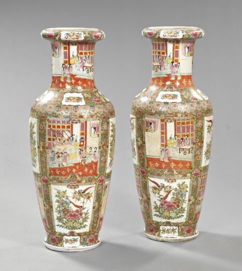 Appraisal: Pair of Modern Chinese Export Porcelain Palace Vases in Rose