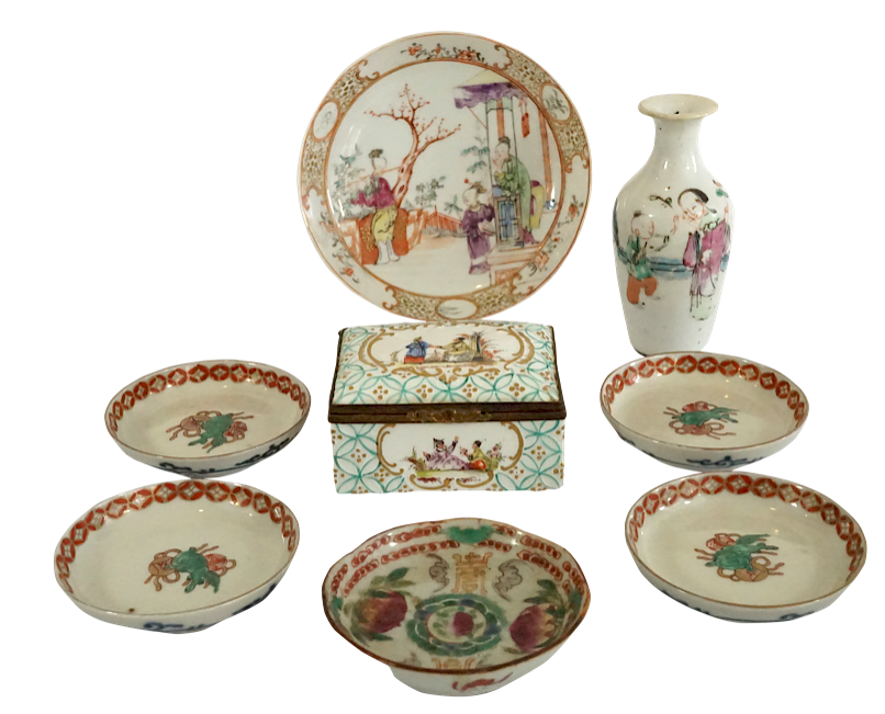 Appraisal: Chinese Export Famille Rose Plate Vase Four Bowls and Box