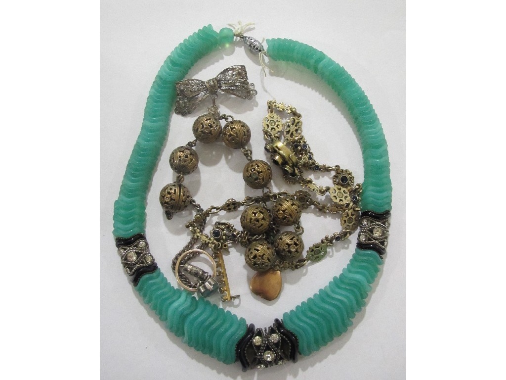 Appraisal: Lot comprising an Art Deco green glass and onyx necklace