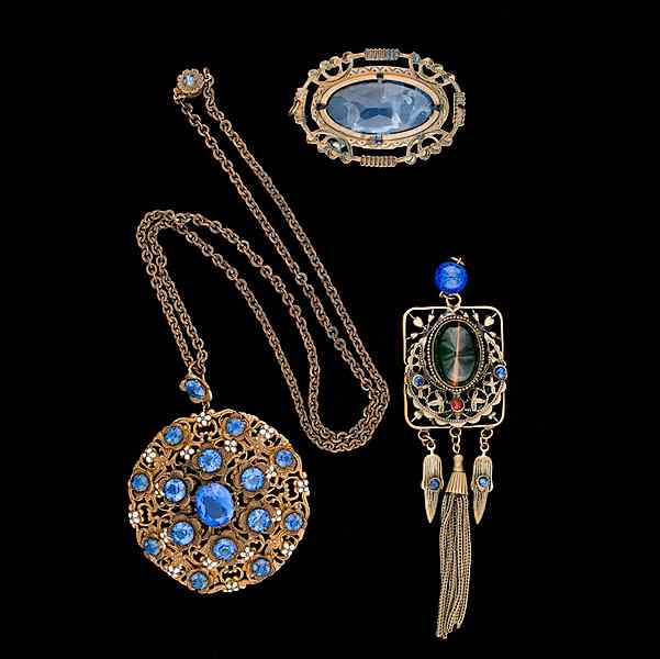 Appraisal: Unsigned Blue Set of Brooch Necklace and pendant A collection