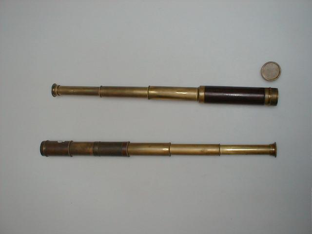 Appraisal: Two thC brass multi pull small size telescopes