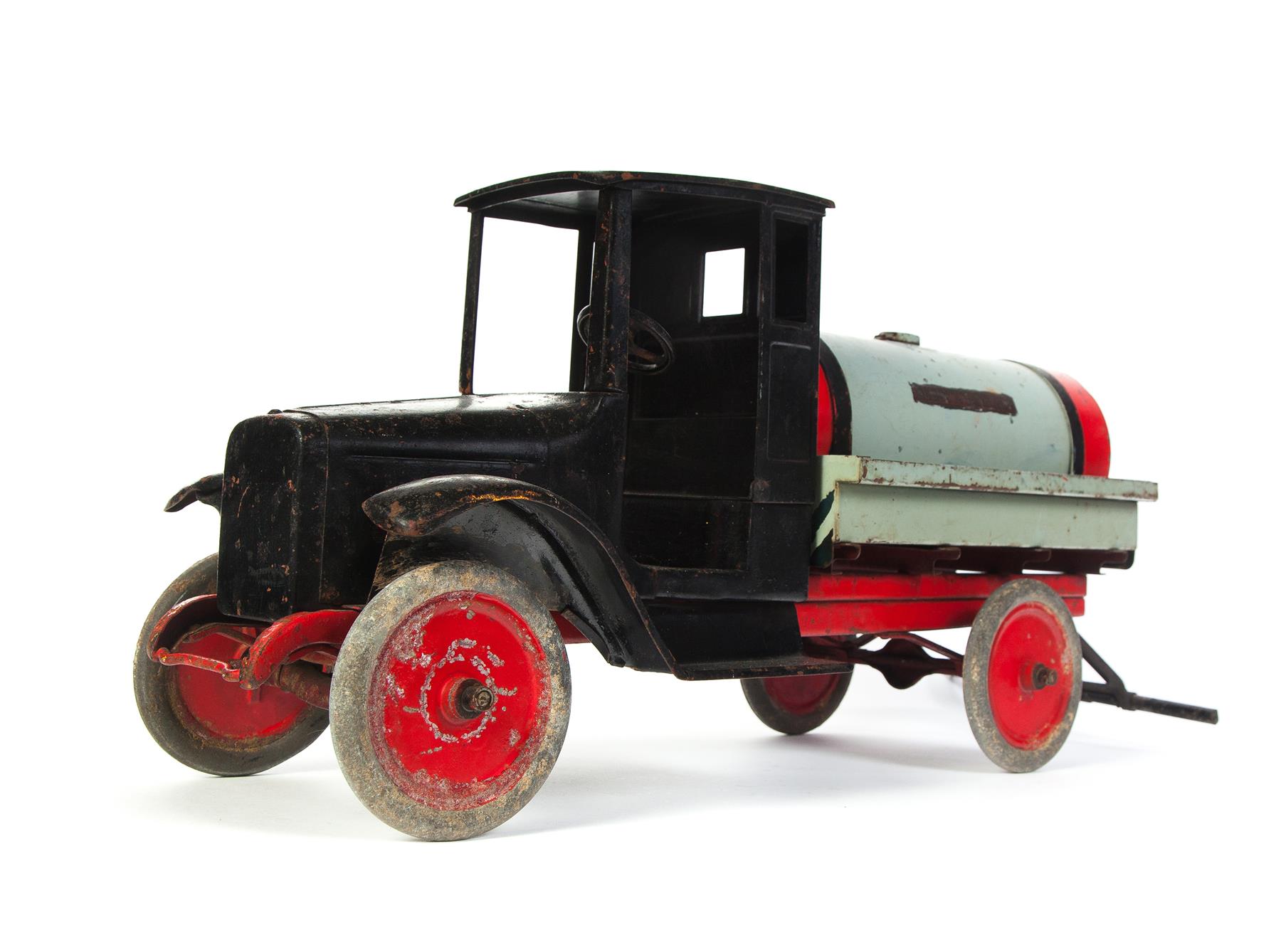 Appraisal: BUDDY L TANKLINE TRUCK American ca Black grey and red