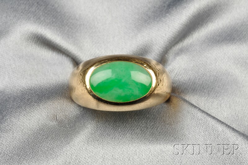 Appraisal: kt Gold and Jadeite Ring set with an oval cabochon