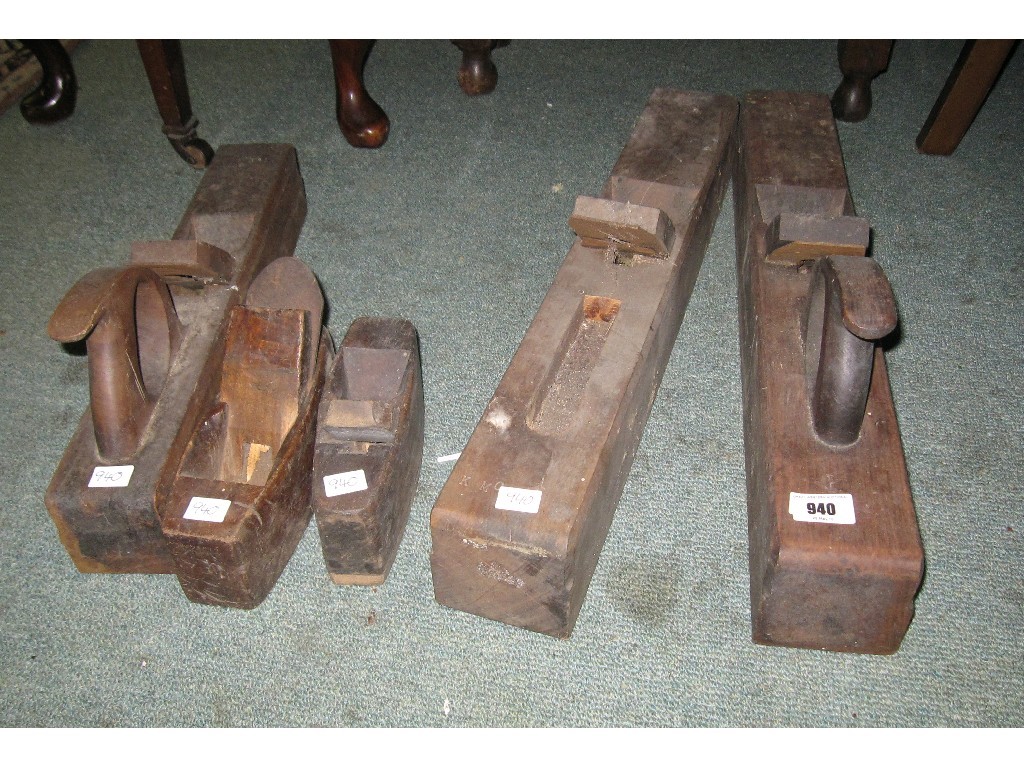 Appraisal: Lot comprising five woodplanes