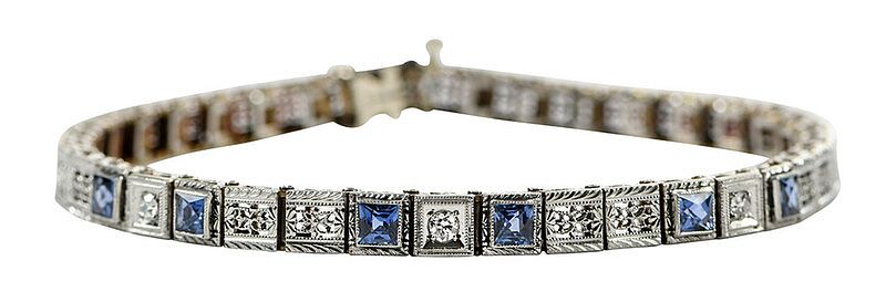 Appraisal: kt Diamond Bracelet three old European cut diamonds estimated total