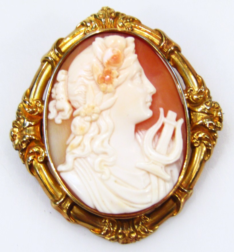 Appraisal: An early thC cameo brooch formed as a lady quarter