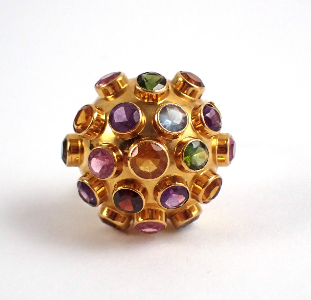 Appraisal: MULTI COLOR GEMSTONE AND EIGHTEEN KARAT GOLD RING The k