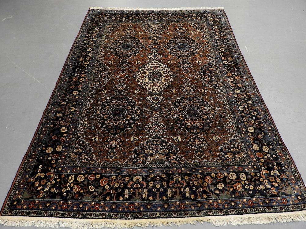 Appraisal: Middle Eastern Persian Serapi Wool Carpet Rug Persia Early th