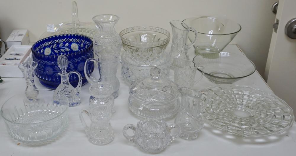 Appraisal: COLLECTION OF ASSORTED INTERNATIONAL GLASS AND CRYSTAL TABLE ARTICLESCollection of