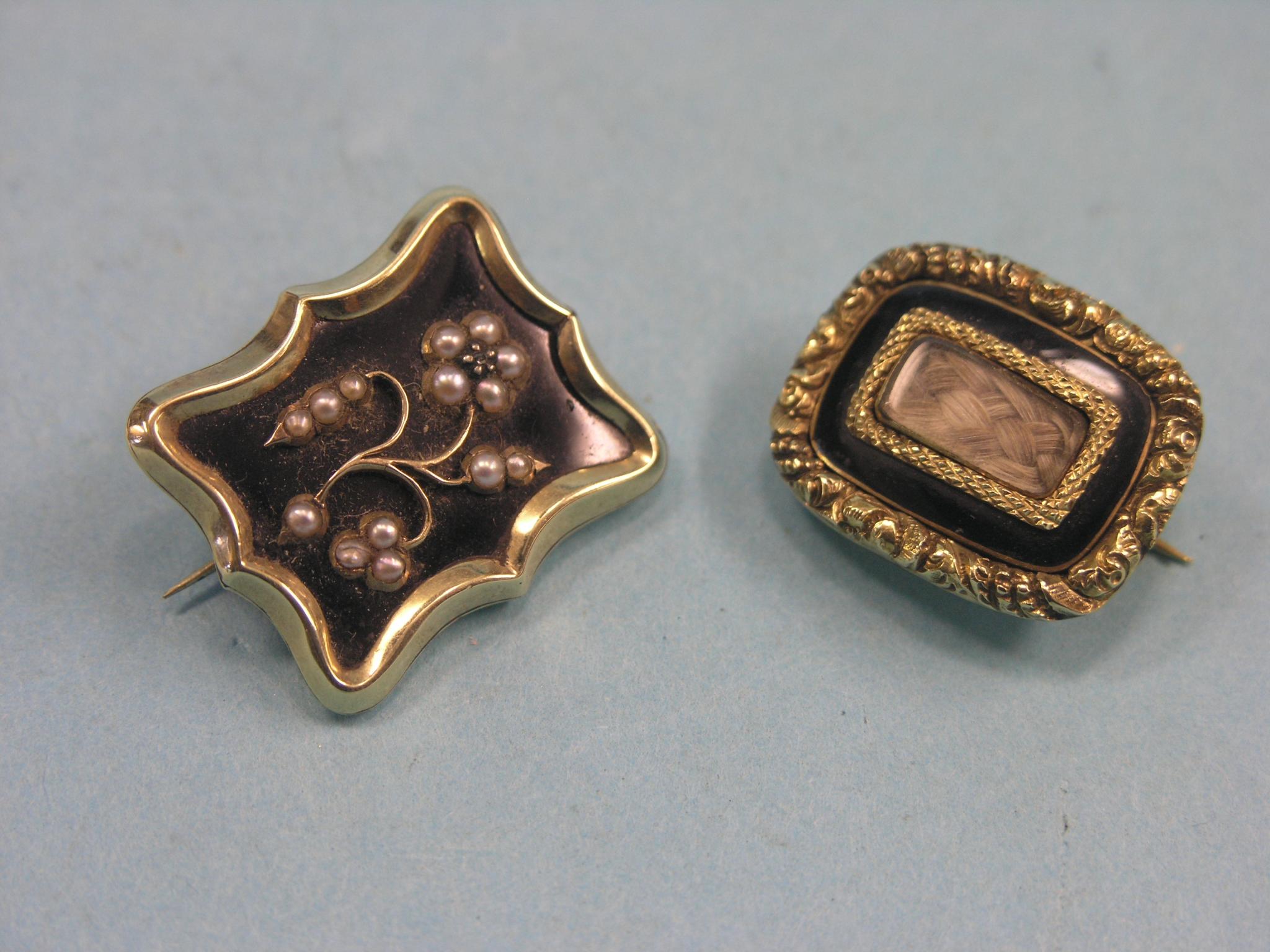 Appraisal: Two early th century yellow metal memorial brooches each with