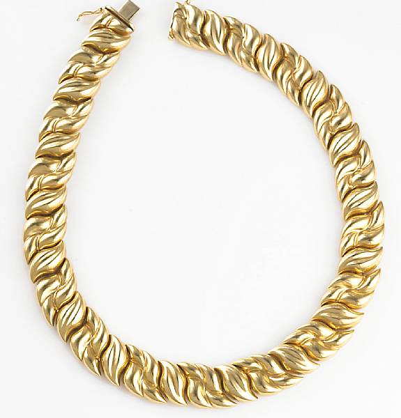 Appraisal: An k gold link collar necklace weighing approximately gr length