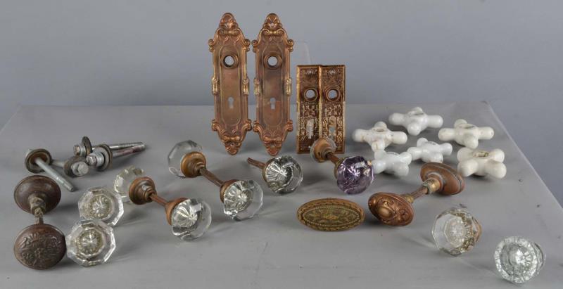 Appraisal: Lot Of Door Knobs And Faucet Handles Includes - ceramic