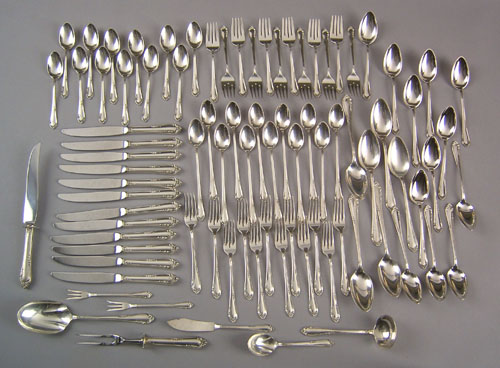 Appraisal: Reed Barton sterling silver flatware service in the dancing flowers