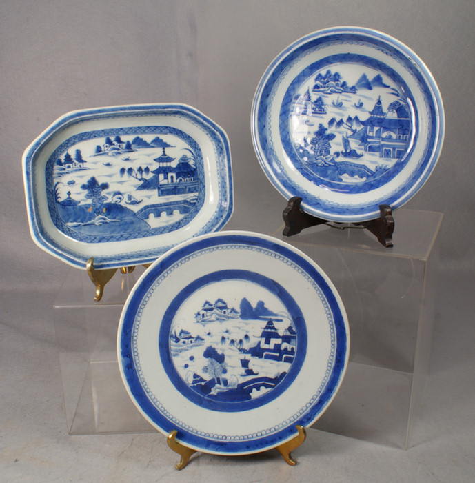 Appraisal: Chinese export porcelain Canton pieces lot of charger is d