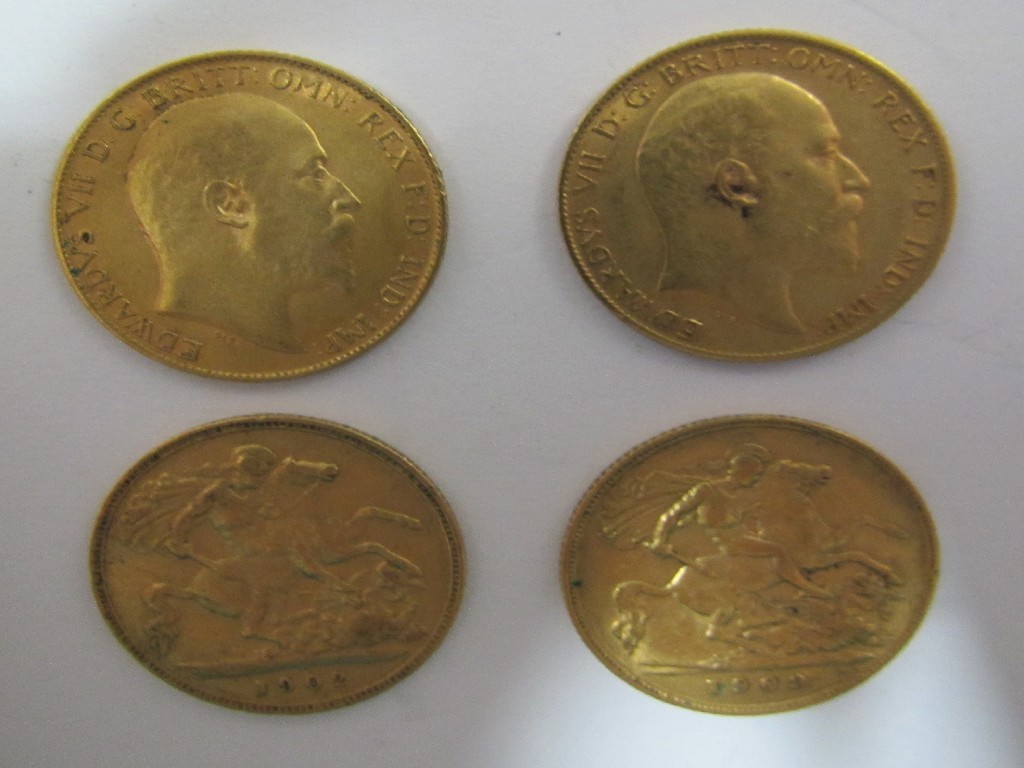 Appraisal: Four Edward VII head half sovereigns dated