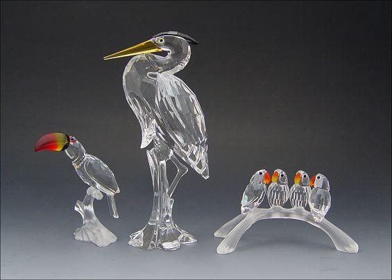 Appraisal: SWAROVSKI CRYSTAL PIECE BIRD LOT ''Feathered Friends'' or ''Feathered Beauties''