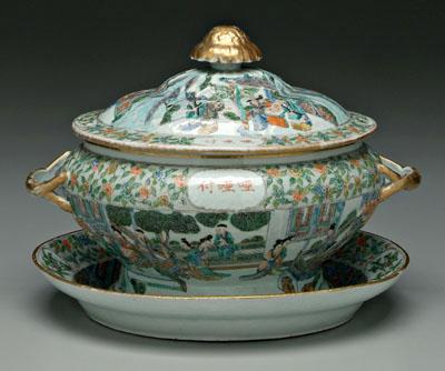 Appraisal: Chinese export famille verte tureen lid with floral knop double